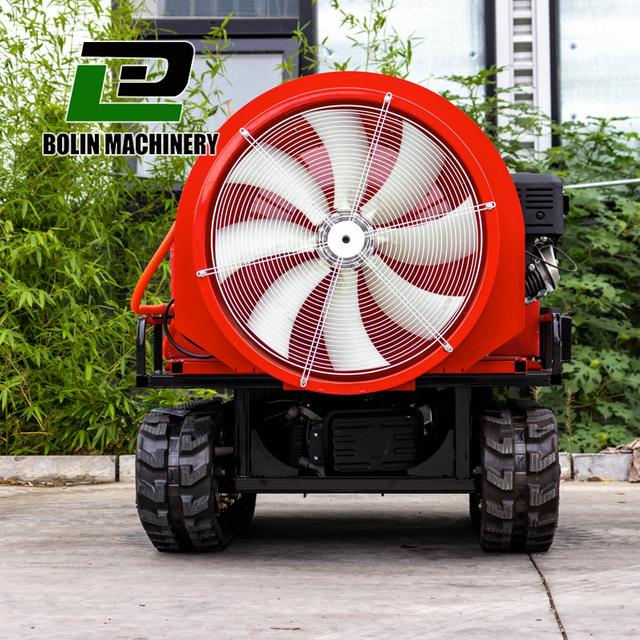 Agricultural Garden Tree Chemical Track Crawler Sprayer With RC